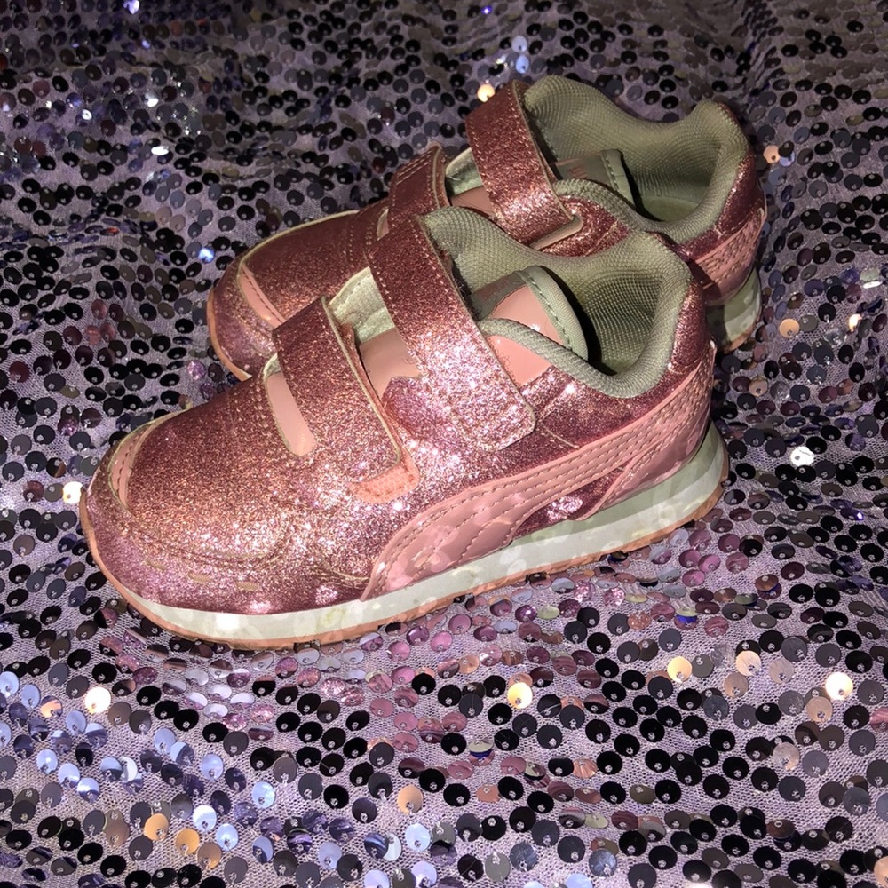 Pink Sparkle Pumas